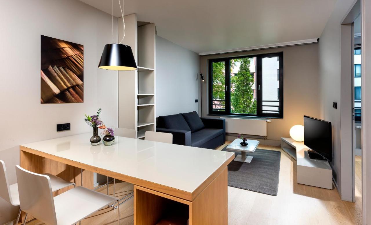 One-Bedroom Apartment,1743318538:JPEG